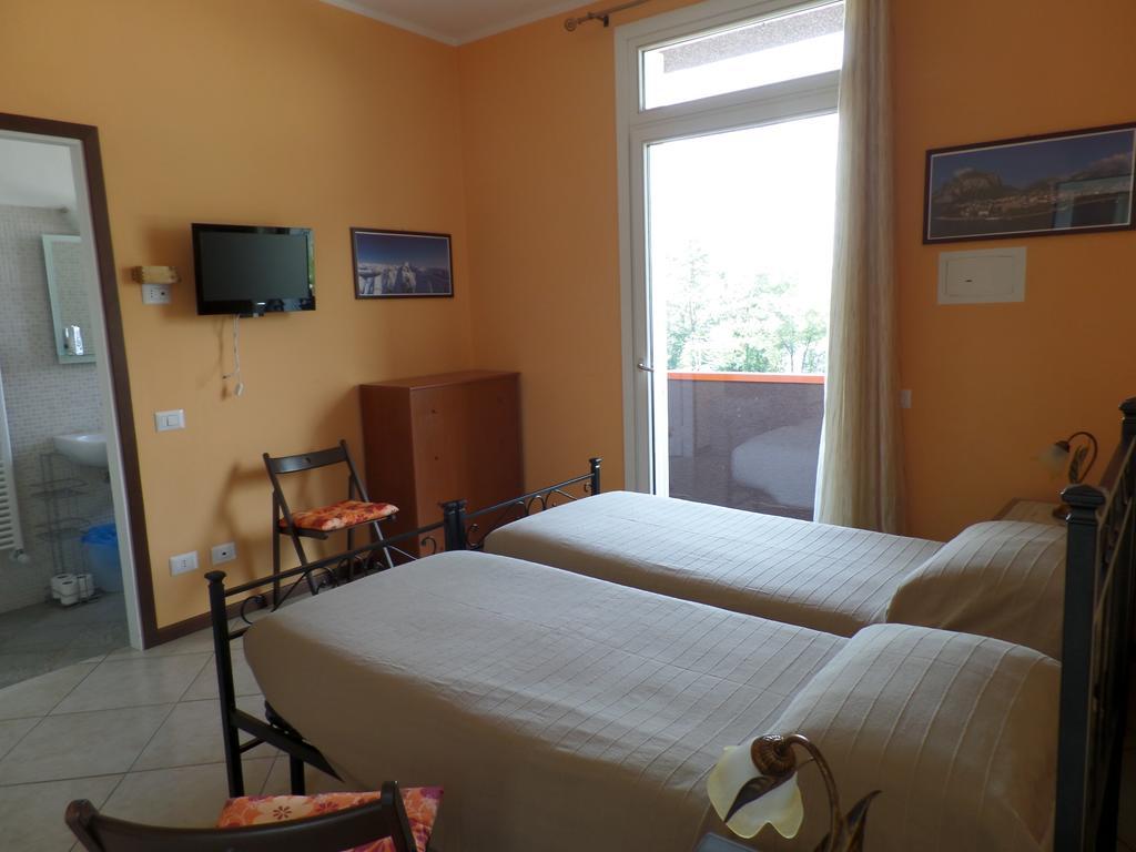 B&B Partenza Funivia Lecco Habitación foto
