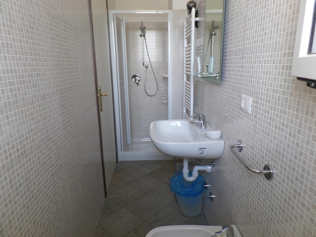 B&B Partenza Funivia Lecco Habitación foto